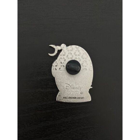Disney The Nightmare Before Christmas Zero Doghouse Enamel Pin - Picture 3 of 3